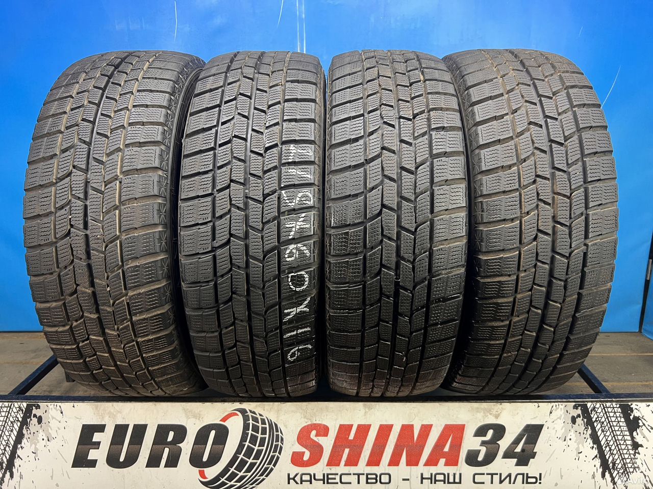 215⁄60R16 GOODYEAR⁄ICE NAVI6 19年製 スタッドレス 4本 215⁄60R16 GOODYEAR⁄ICE NAVI6 19年製 スタッドレス 4本