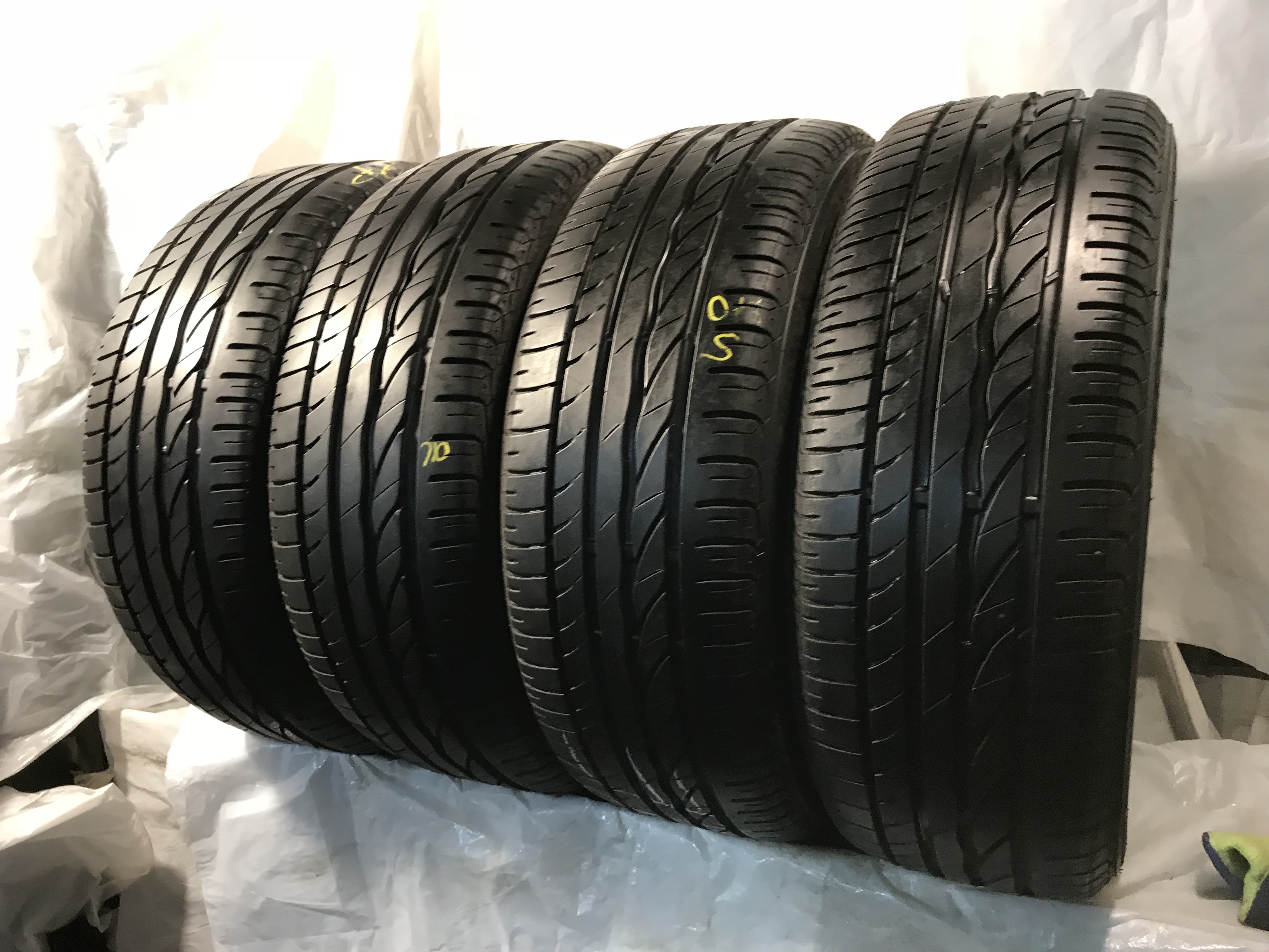 Купить шины r16 bridgestone. 215 60 16 Bridgestone Turanza er300 97w. Бриджстоун er300. Bridgestone 225 60 r16. 215/55r16 Bridgestone Turanza er300.