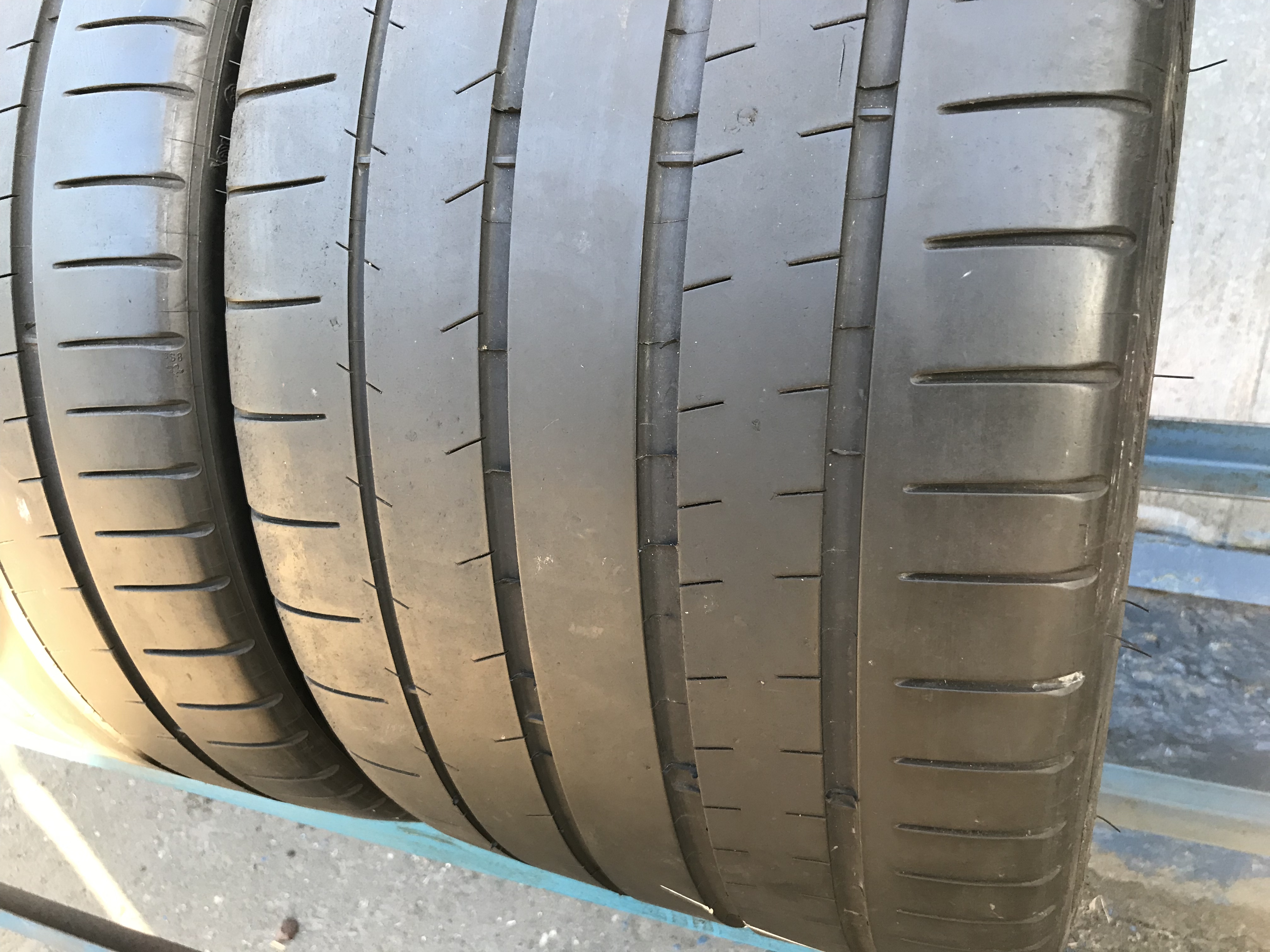 Шины 325. Michelin Pilot super Sport. 325/25r22. 305 25 R20. Toyo DRB 275/30 zr19 96w XL.