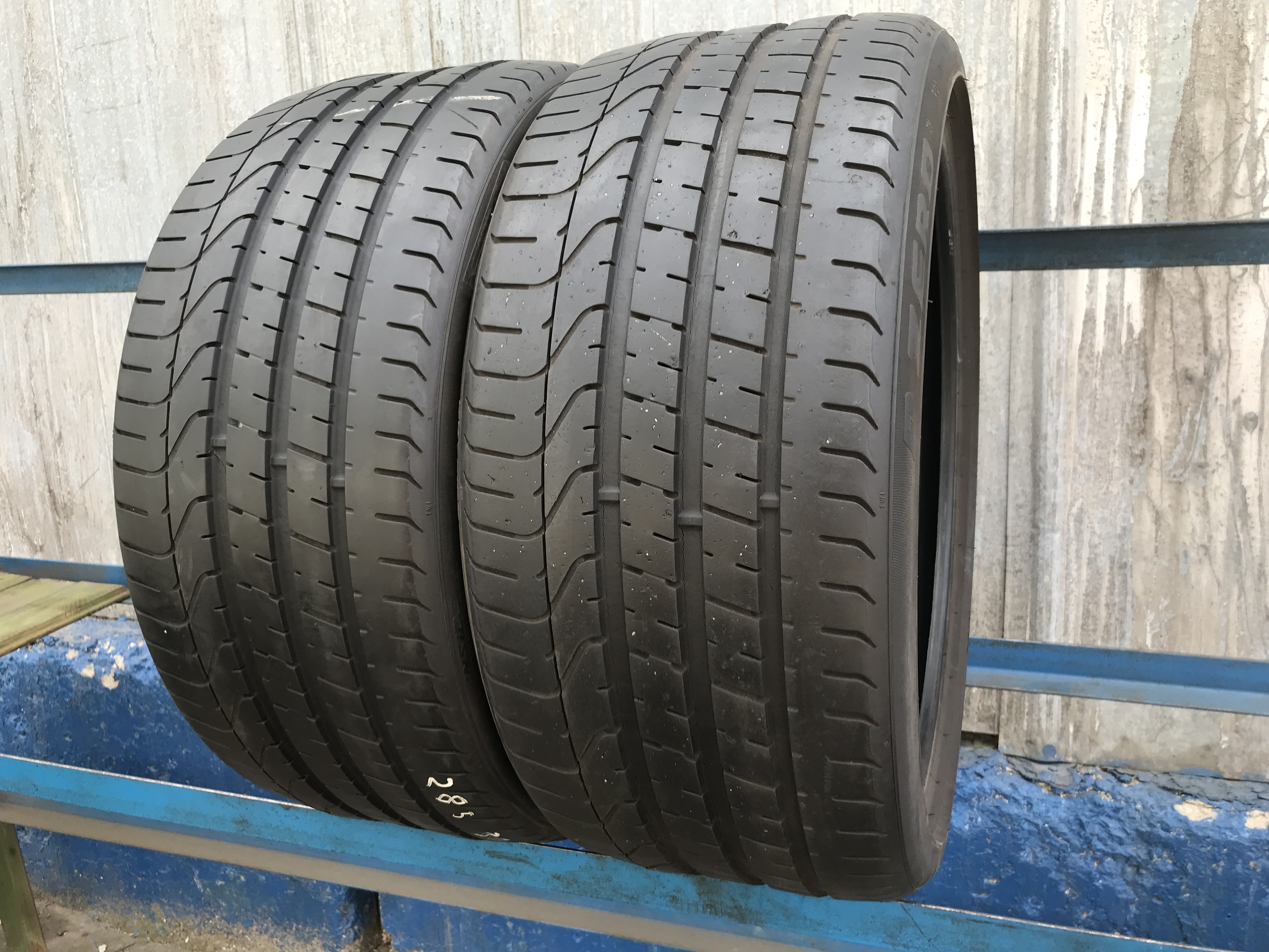 Летняя резина 285 35 r20. Pirelli PZERO 285/35 r20. 285/35/20 Pirelli p Zero. Pirelli p Zero 265/35 r20 99y. 265/35/20 Y99 Pirelli p Zero.