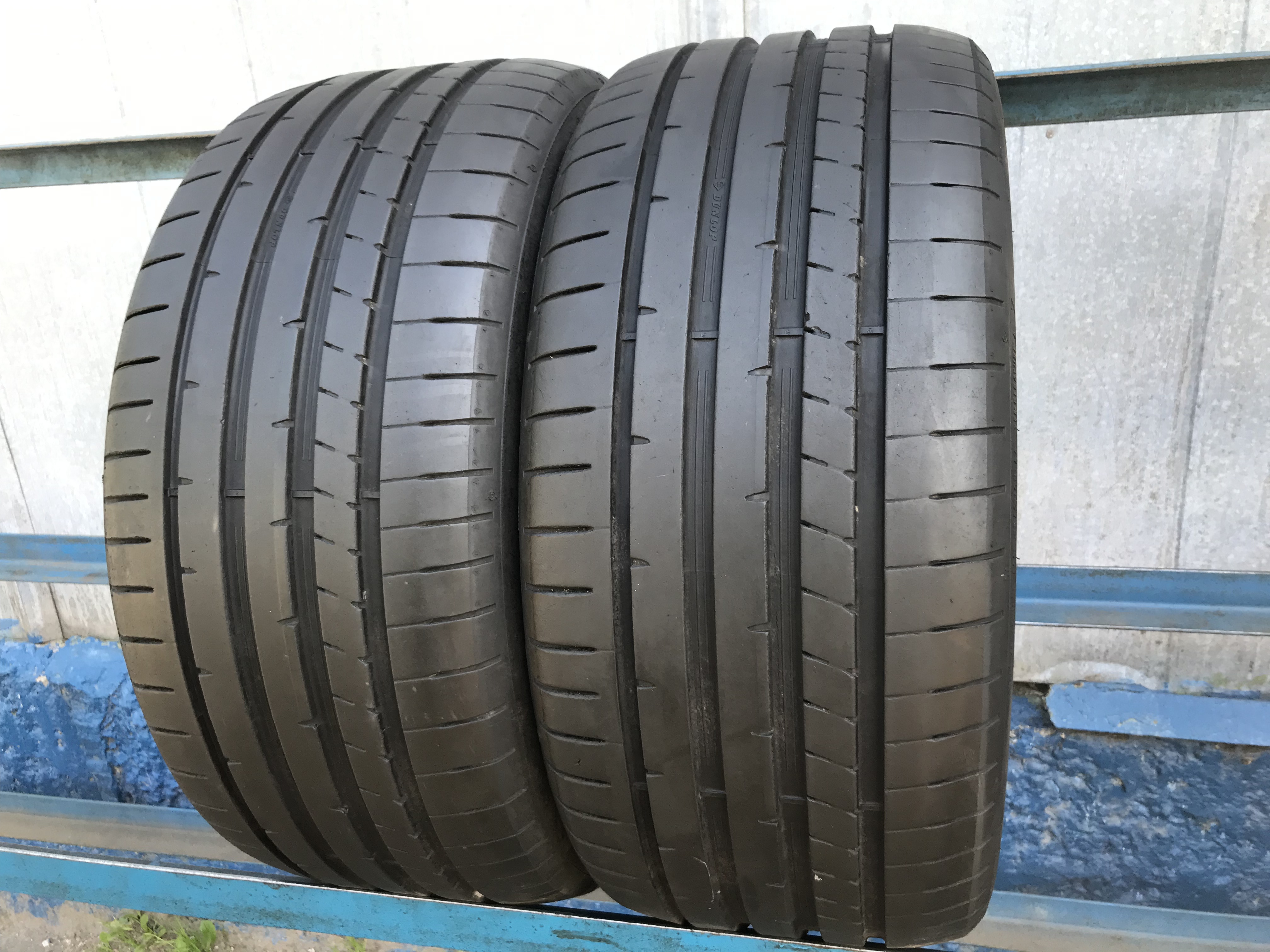 245 45 r19 dunlop