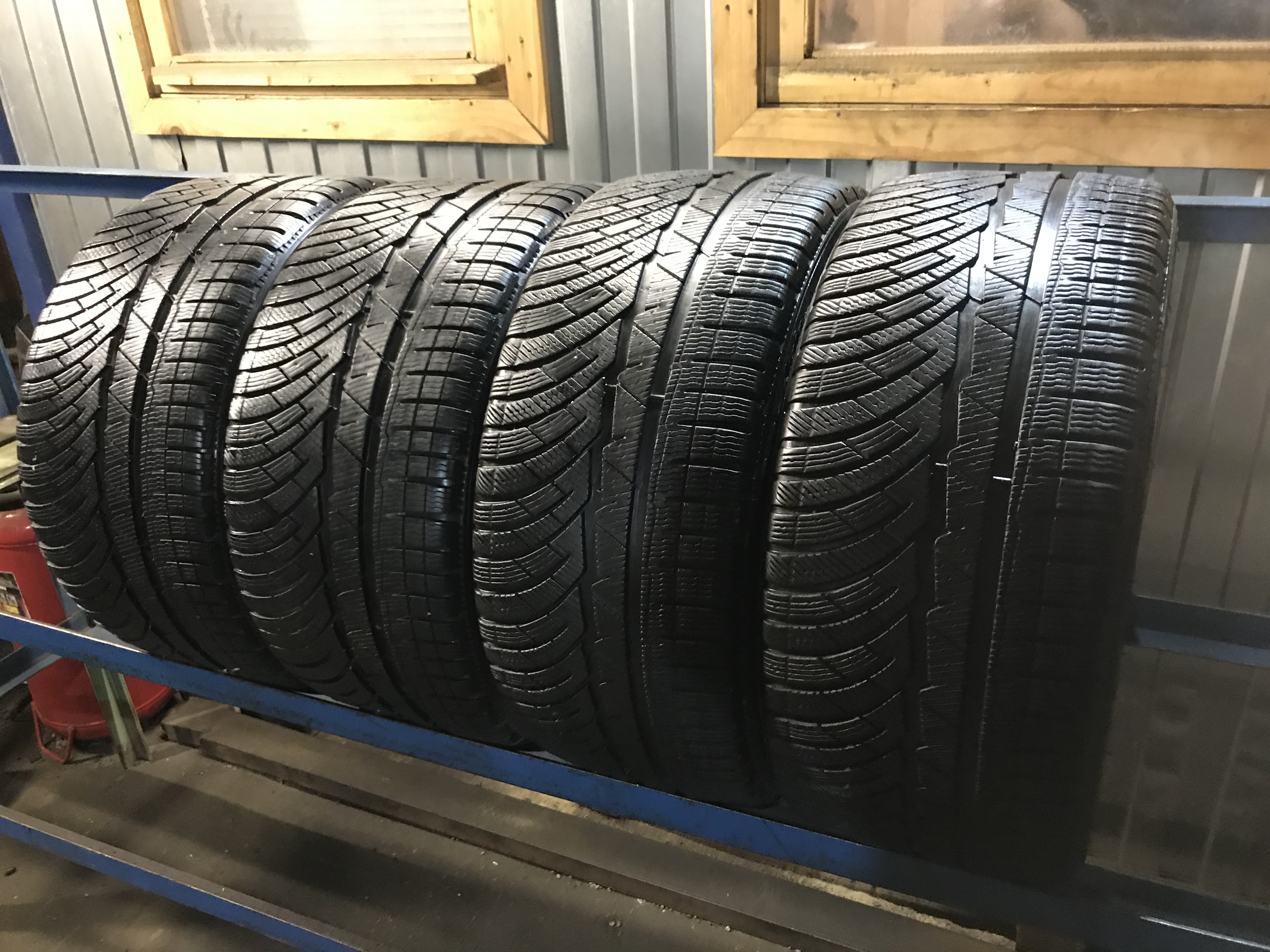 Шины 285 r19. Шины 285/30 r19. 285/30 R19. Pirelli Winter Sottozero 255/35 r19 и 285/30 r19. Continental CONTIWINTERCONTACT TS 830 P SUV.