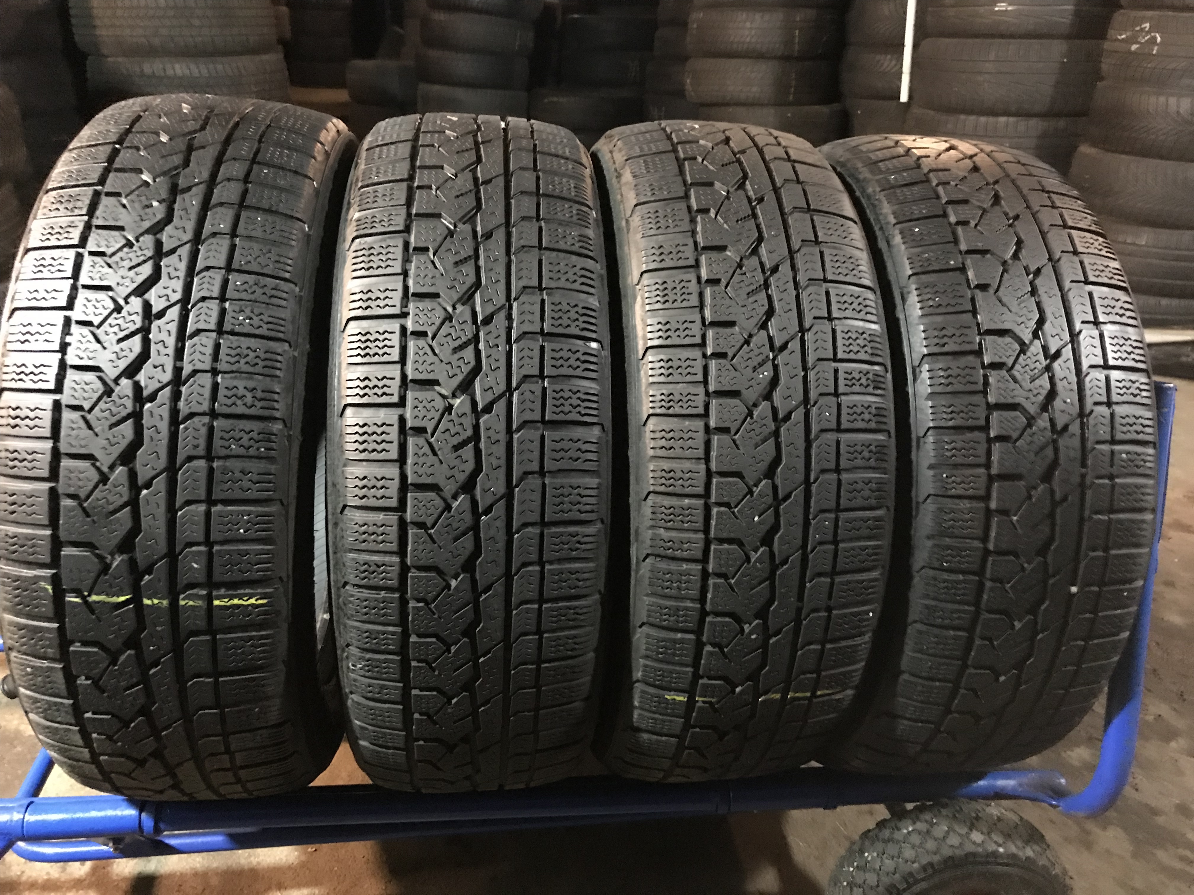 Купить Зимние Шины Kumho R17