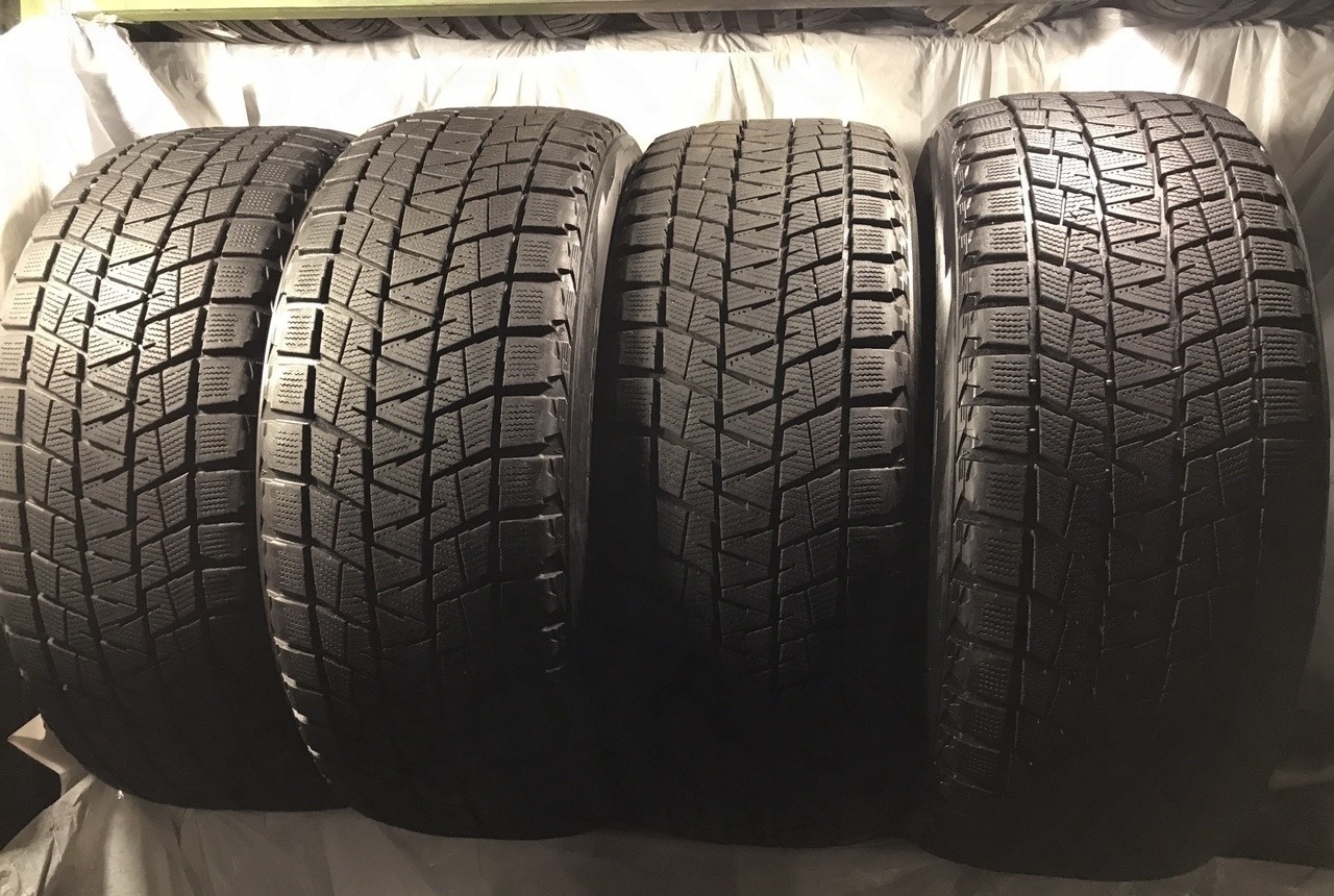 Летняя резина 285 45 r22. Бриджстоун 285 45 22. 285 45 R22 Bridgestone летняя. 285/45 R22. 285/45/22 Шины Escalade.