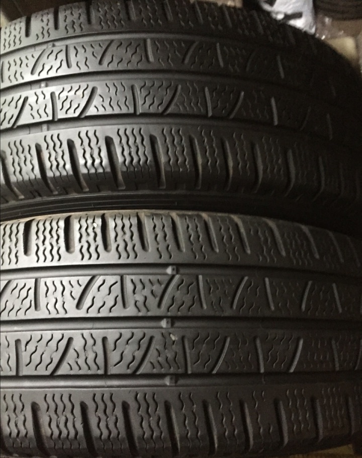 Куплю шины бу 215 65 16. Всесезонные шины 215/65 r16. Шины 215/65 r16 зима. Pirelli Carrier 215/65 r16 109/107t. Резина 215 65 r16.