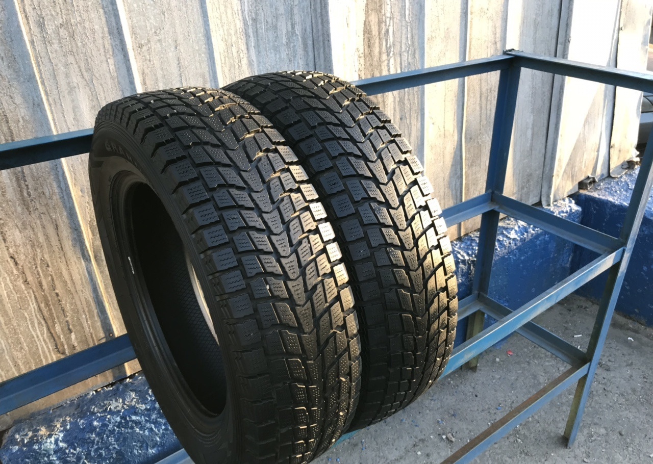 Зимняя резина 275 65 r17. Шина Dunlop Grandtrek sj6 275/65 r17. Резина Roadstone 225/65 r17 зима. Кристалл Автошина 225-65. Автомобильная шина Dunlop Grandtrek sj6 225/65 r18 103t зимняя.