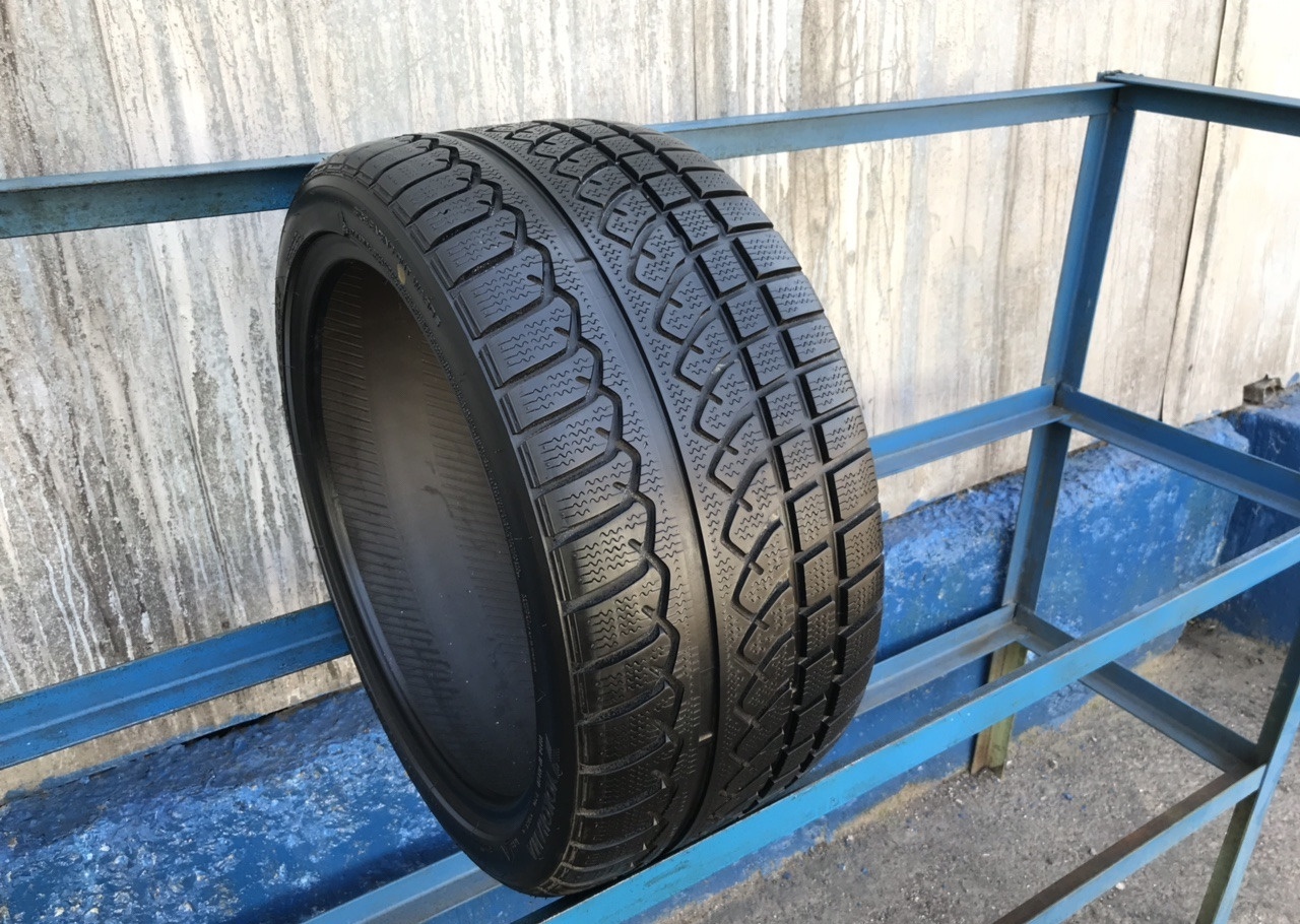 Купить шины бу 265. Yokohama AVS Winter v901. Шины 265/35/18. Шины Yokohama AVS Winter v901 185/55 r14 80t. 265/35 R18.