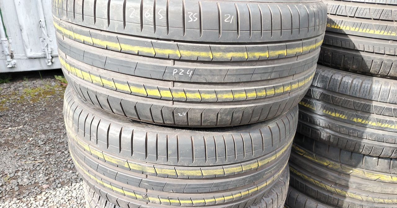 Pirelli P Zero PZ4 265/35 R21