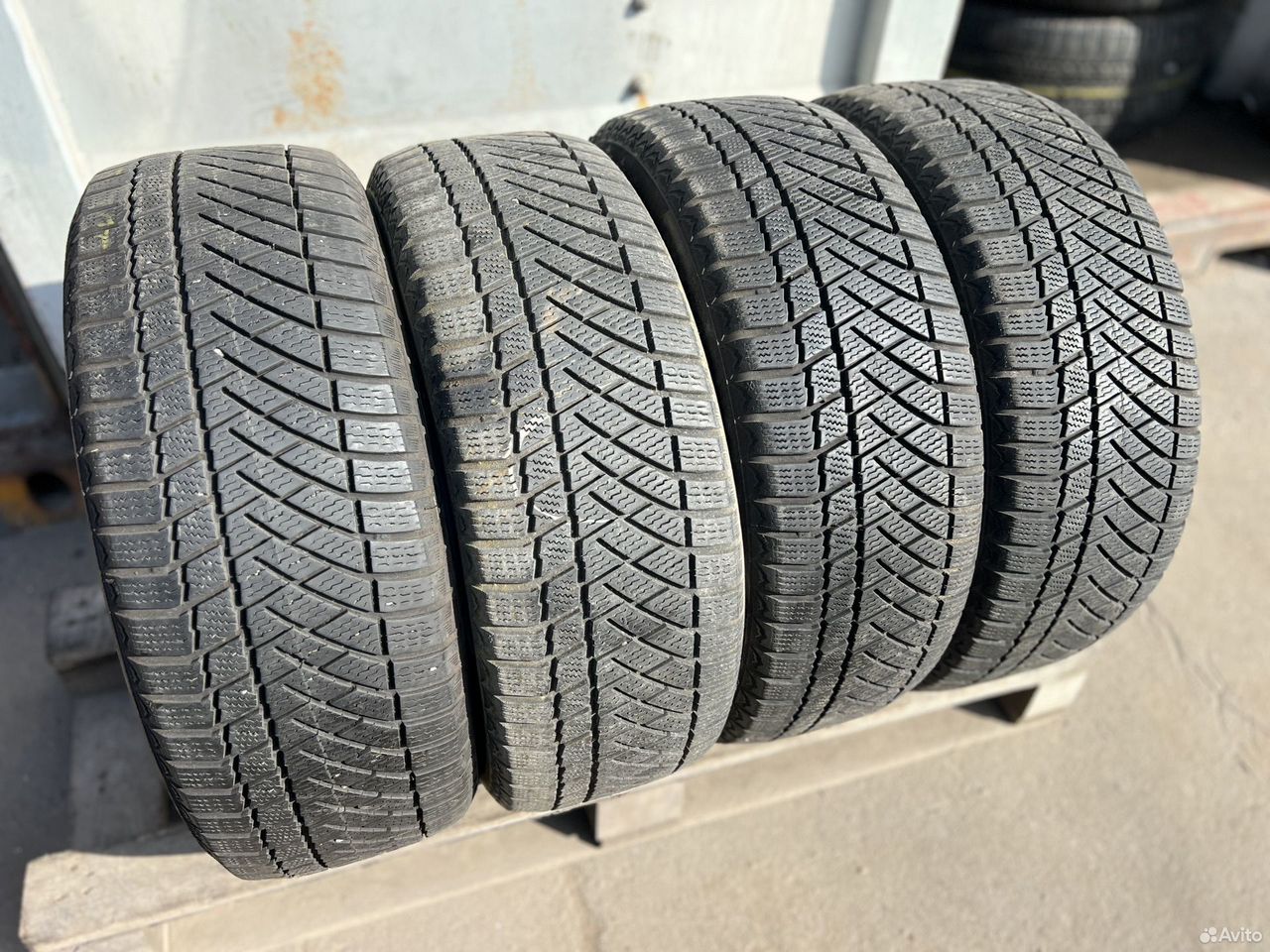 Continental ContiVikingContact 6 205/55 R16