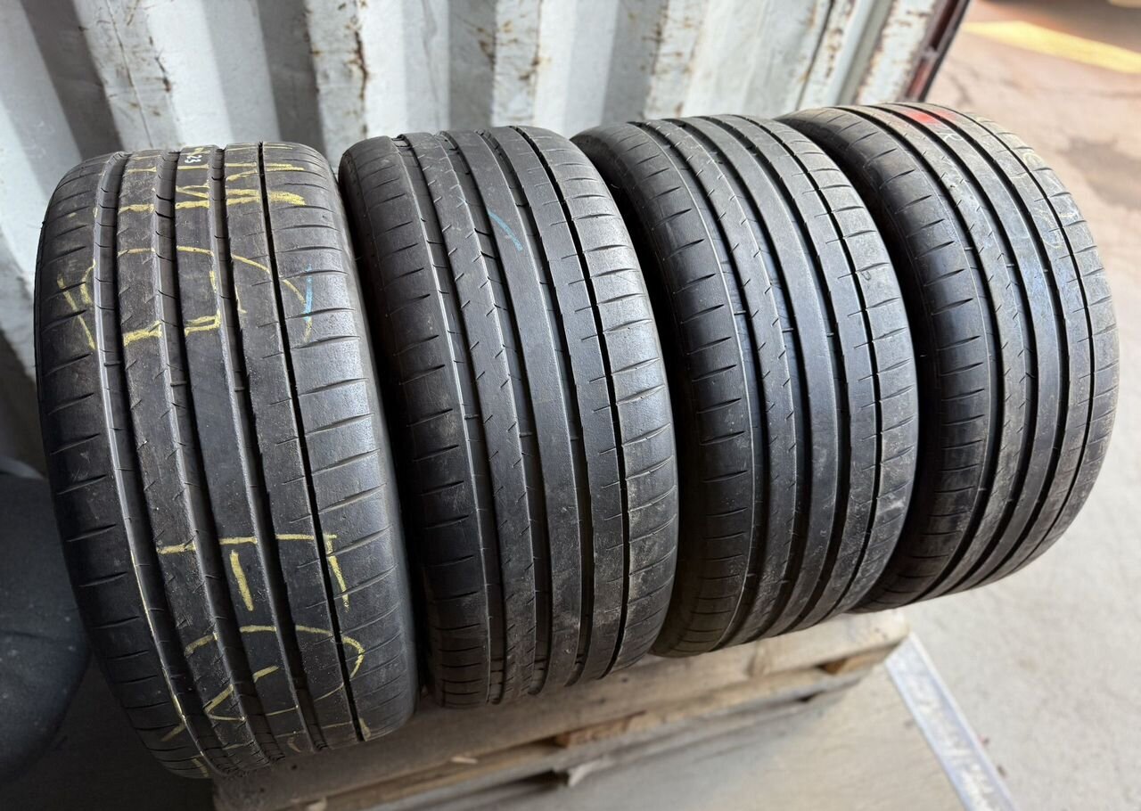 MICHELIN Pilot Sport EV Acoustic 265/35 R21