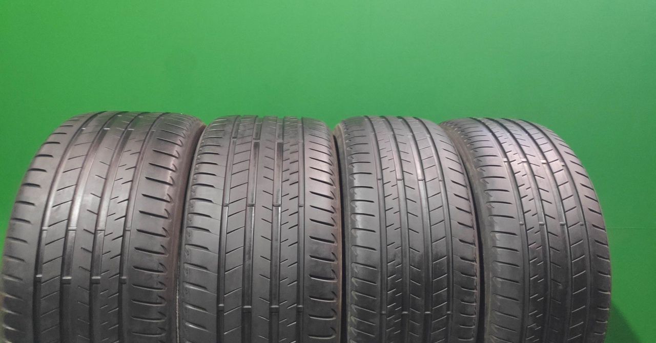 Bridgestone Alenza 001 245/40 R21 и 275/35 R21 100Y