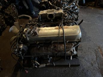 Двигатель Nissan HC33  RB20 