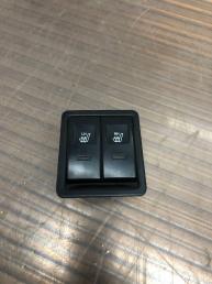 Кнопка обогрева сидений Hyundai Matrix 93300-17200