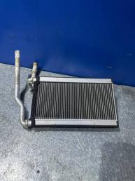 Радиатор печки передний Mazda MPV L081-61-A10