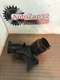 Патрубок воздушного фильтра Hyundai Elantra XD 28138-2D102