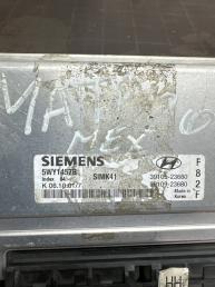 Блок управления двигателем Hyundai Matrix 39105-23680