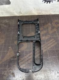 Консоль МКПП центральная Hyundai Sonata 5 84650-3C000