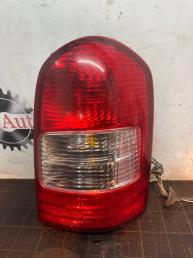 Фонарь задний правый Mazda MPV LC62-51-150