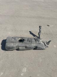 Бензобак Mercedes W639 Vito Viano A6394704201