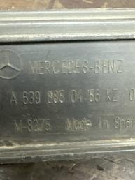 Кронштейн заднего бампера Mercedes W639 Vito Viano А6398850456 А6398850456