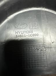 Консоль центральная Hyundai Getz 84611-1C000