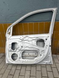 Дверь передняя правая Hyundai Getz 761211C010