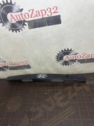 Накладка крышки багажника Hyundai Elantra XD 87361-2D500