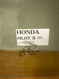 Стекло передней левой двери Honda Pilo 2 73350SZAE00