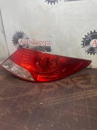 Фонарь задний правый наружный Hyundai Solaris 1 924124L600