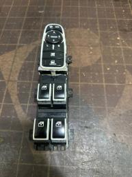 Блок управления стеклоподъемниками Hyundai Equus 93570-3N1504X