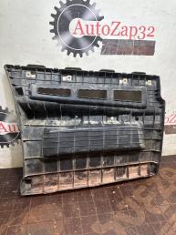 Кронштейн заднего бампера левый Hyundai Equus 86613-3N700