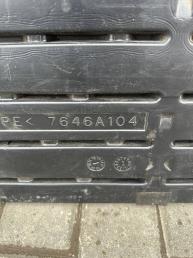 Пол багажника Mitsubishi Lancer хэтчбек 2010 7646A104