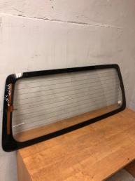 Заднее стекло Mitsubishi Pajero 2 5805A105
