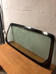 Заднее стекло Mitsubishi Pajero 3 MR492441