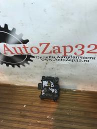 Моторчик заслонки печки задняя Mazda MPV   063800-0460