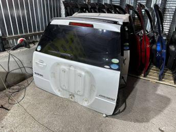 Крышка багажника Suzuki Grand Vitara 69100-65830
