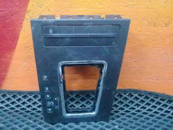 Накладка АКПП Skoda Octavia A7 5E1 713 203 AC 9B9