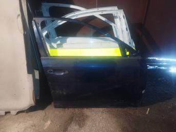 Дверь передняя правая Skoda Octavia A7 5e000000