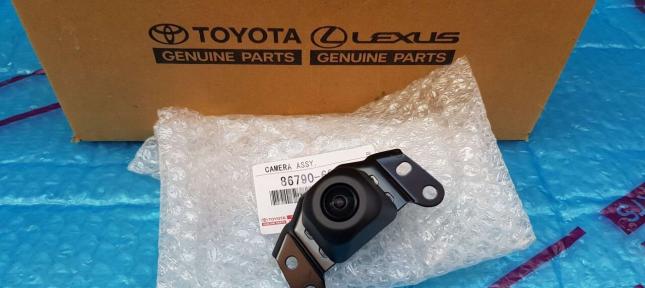 Камера передняя Lexus LX600 / LX500D 2021-2024 86790-60410