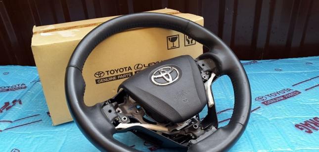 Подушка безопасности Toyota Camry 55 2014-2017 45130-33540-C0