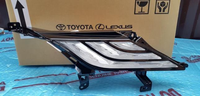 Ходовой огонь фары Toyota Camry 70 2018-2021 LED