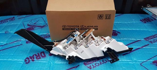 Ходовой огонь фары Toyota Camry 70 2018-2021 LED