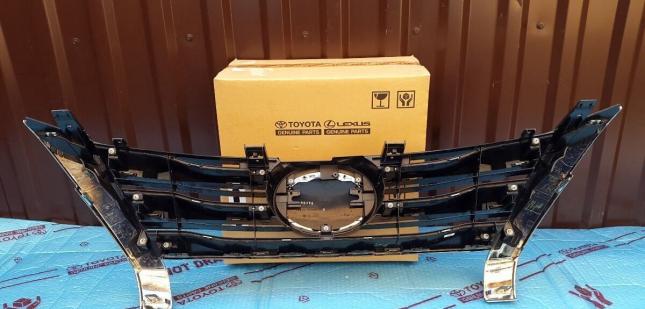 Решетка радиатора Toyota Fortuner 2016-20 53125-0K120 5310-00KC30