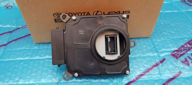 Блок управления LED фары Toyota RAV4 2019-2023 81056-42A21