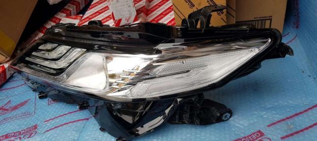 Фара Левая Toyota Camry 2021-2024 Full Led 81185-33D72