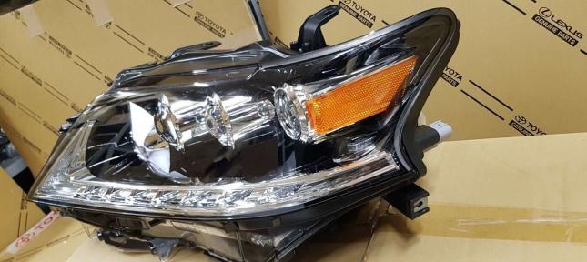 Фара Левая Lexus RX 450H 2012-2015 81185-48В70