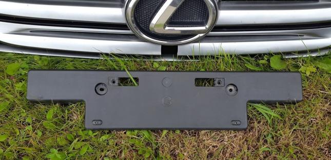 Площадка номерного знака Lexus GX 460 52114-60120