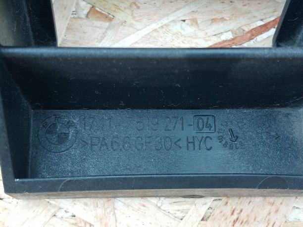 Кронштейн рамки радиатора BMW E60 к-т 17117519271