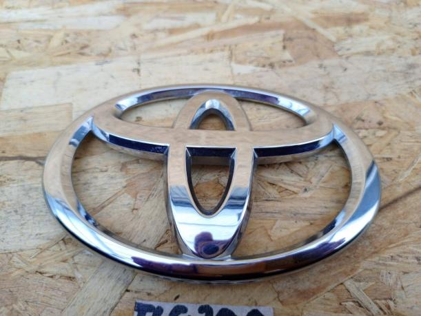 Эмблема Toyota Land Cruiser 200 крышки багажника 90975-02073