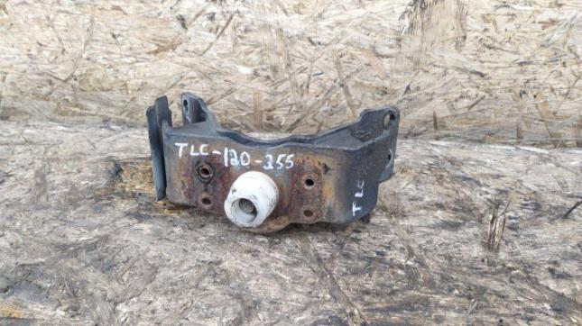 Опора АКПП Toyota Land Cruiser Prado 120 2TRFE 12371-75140